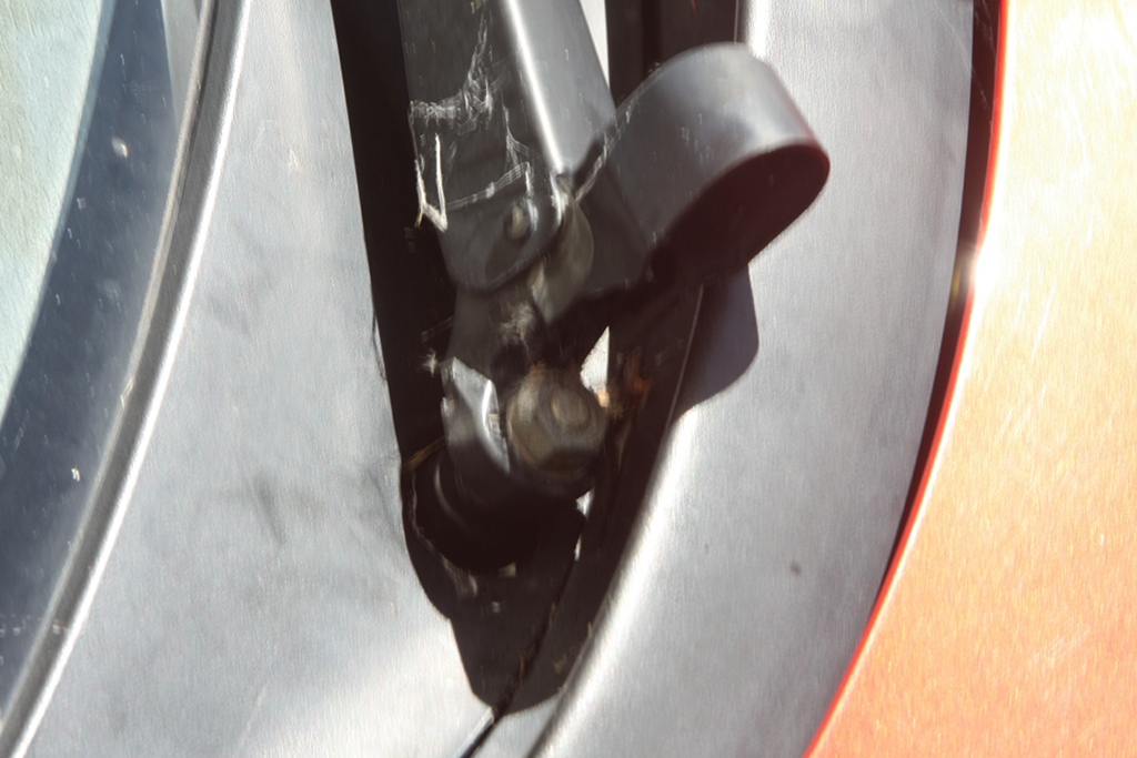 Step_1_Windscreen_Wipers_Full.jpg