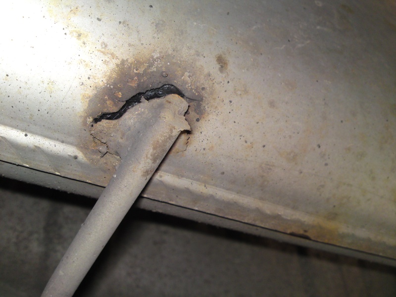 exhaust.jpg