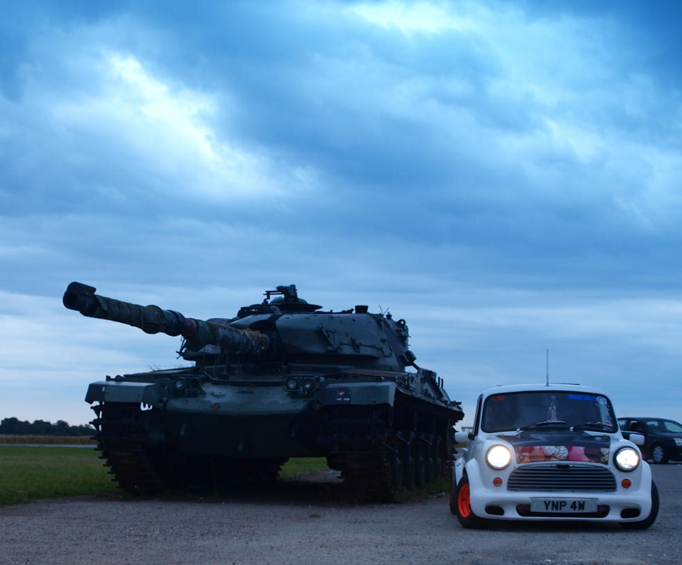 minbin_and_a_tank_by_emz420-d6pmlpb.jpg