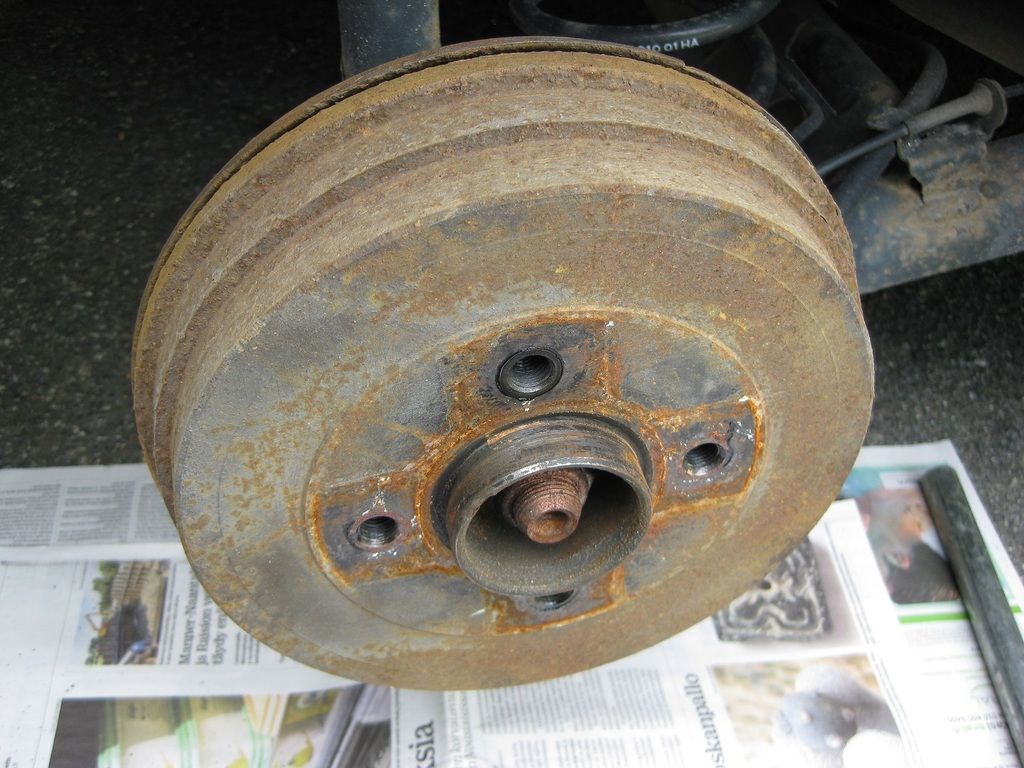 Brake%20drum_1_zpstmxm17ol.jpg