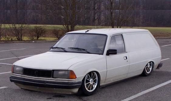 pugvan.jpg