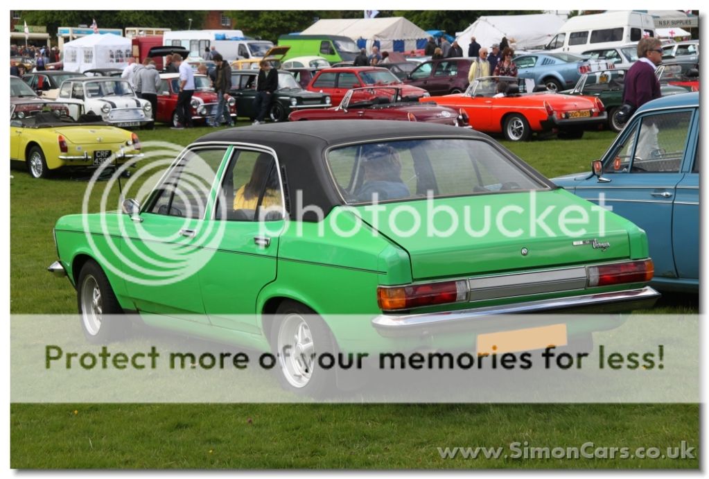 ChryslerAvenger13GLrear.jpg