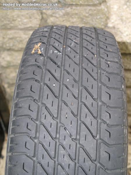 8-tyre2.JPG