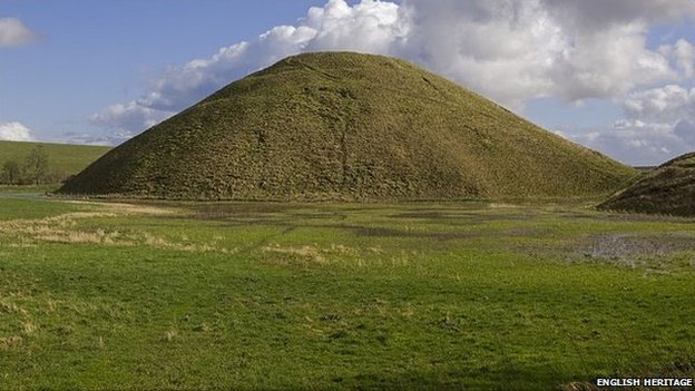 _49647300_silbury_hill_-1.jpg