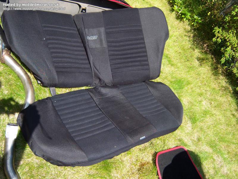 10-SR-rear-seats.jpg