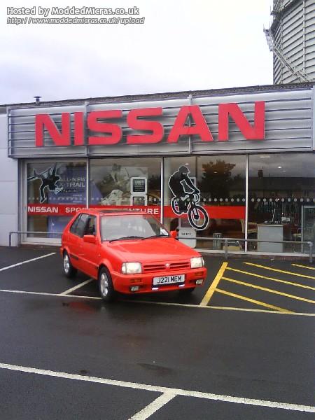 3-outside%20nissan.jpg