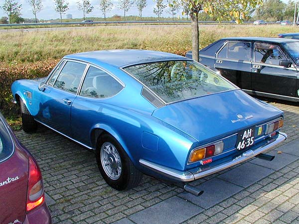 1970_Fiat_Dino_2400_coupe_r3q.JPG