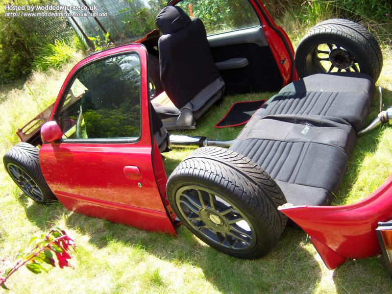 15-car_rear.jpg
