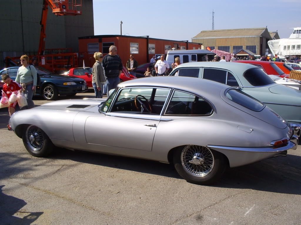 Carshow046_zpsc1ea5fe0.jpg