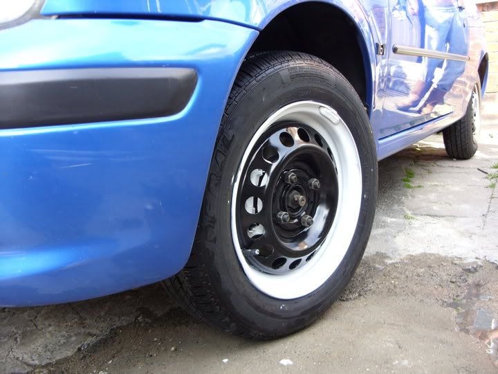 rightfrontwheel2.jpg