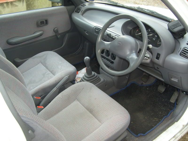 S7300495.jpg