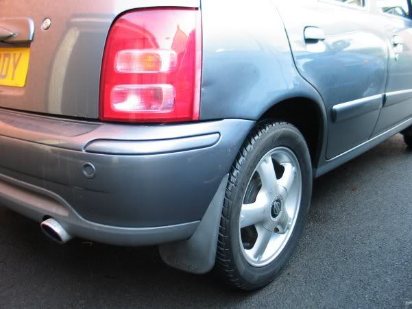 micra2003.jpg