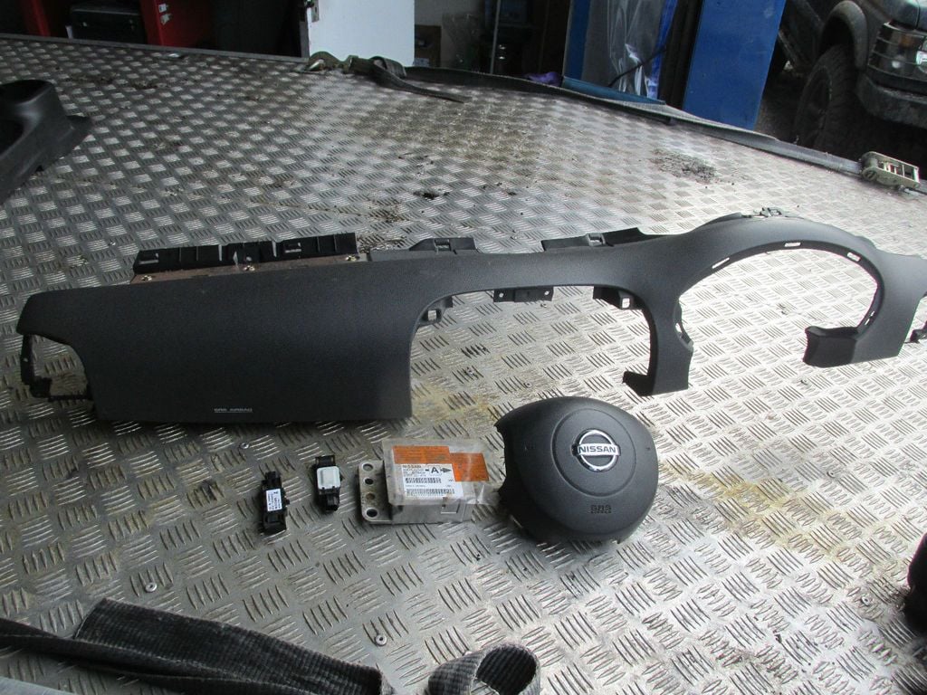 Micra%20dash%20panel_zps5kbaxfg6.jpg