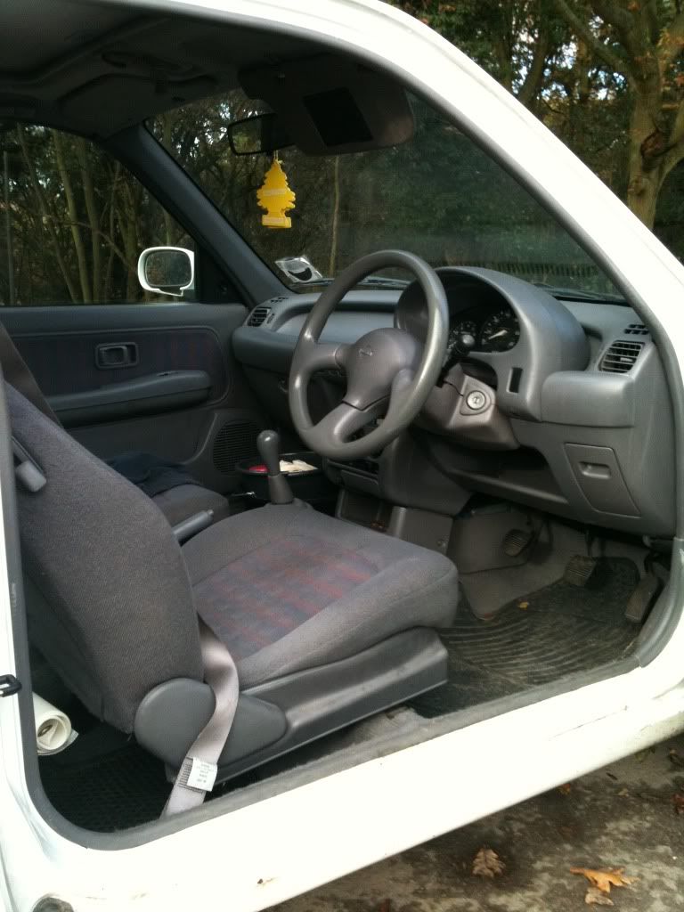 micra005.jpg
